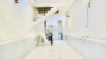 Nhà Sạch Sẻ DT 60m2 1Trệt 1Lầu 2Pn 2Wc Hẻm An Ninh Yên Tỉnh