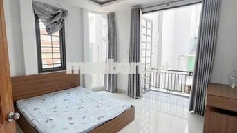 😱 Sốc 😱 Phòng Ngay Vòng Xoay Dân Chủ Giá Chỉ 7tr Rộng Ở Được 3-4 Bạn
