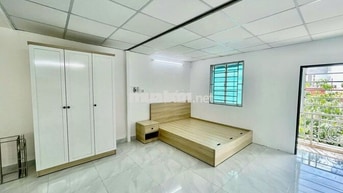 CĂN HỘ STUDIO BAN CÔNG NGAY NGUYỄN VĂN KHỐI - GẦN CÔNG VIÊN LÀNG HOA