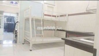 Phòng rộng thoáng, sạch đẹp vào ở liền