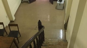 Cho thuê nhà riêng 5 tầng*40m2 phố Hàng Bún(đầu dốc)