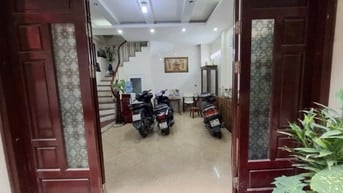 HIẾM – KIM NGƯU – LÔ GÓC – Ô TÔ TRÁNH – SỔ VUÔNG – 5 TẦNG – 40m² – 11.