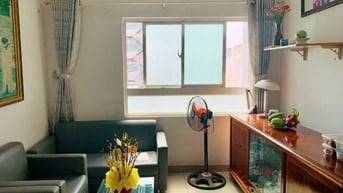 Chính chủ bán căn hộ Carillon - 2PN, 1WC, 55m2, giá 3.5 tỷ.