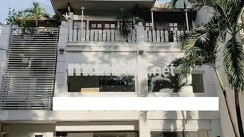 🏡 Cho Thuê Nhà HXH Hoàng Việt_P4_8,5x20m, Trệt 2 Lầu, Trống Suốt.
