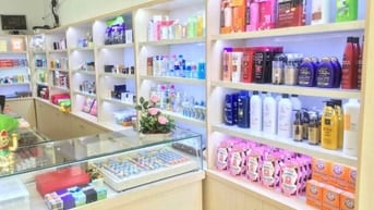 Tuyển Nhân Viên Bán Mặt Hàng Mỹ Phẩm