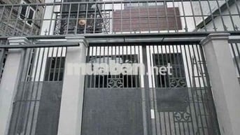 Nhà mới 2 tầng BTCT, ngay Gigamall Phạm Văn Đồng, sổ vuông hoàn.
