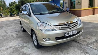 Toyota Innova 2007 G - 15000 km
