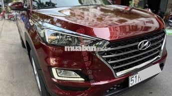 Hyundai Tucson 2.0 AT Tiêu Chuẩn  màu đỏ