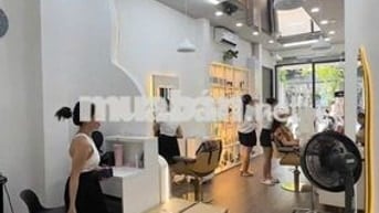 Bán nhà mặt tiền Nguyễn Đình Chiểu, đang có HD 28tr/tháng