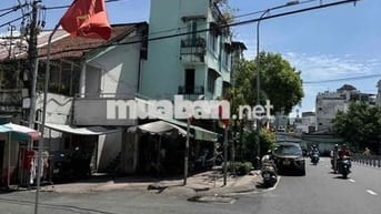 Khu dân cư yên tĩnh ,sạch sẽ có tất cả các tiện ích xung quanh !