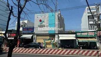cho thuê nhà MT Huỳnh Tấn pHát 12 phòng (7.5x45)