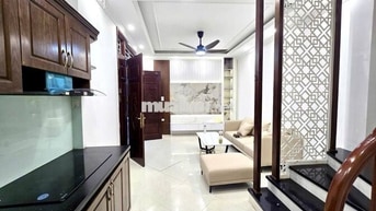 Bạn em đang cần bán nhà 5t,39m tại Phố Lụa, tiện ích tốt,ngõ to chỉ 8t