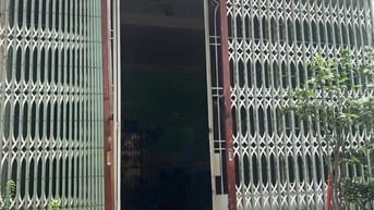 Cho thuê nhà hẻm 4m (BG) Lạc Long Quân, P.5, Q.11 giá 11tr