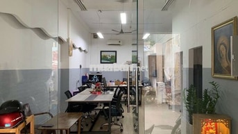Cho thuê mặt bằng tầng trệt DT 5x15m2, thuận tiện đi lại, buôn bán