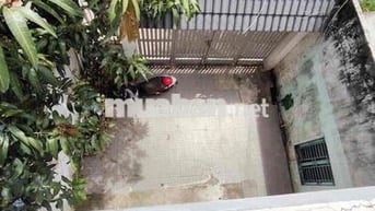 Cho thuê nhà nguyên căn 4PN gần DH SPKT