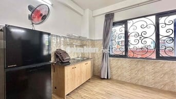 CHO THUÊ PHÒNG FULL NỘI THẤT THANG MÁY ĐƯỜNG PHẠM VĂN CHIÊU
