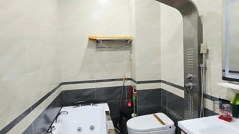💥 NHÀ PHỐ 52.4M2, 4 TẦNG, ĐƯỜNG Ô TÔ 8M, GẦN CHỢ LONG TRƯỜNG. 👉 Trệt