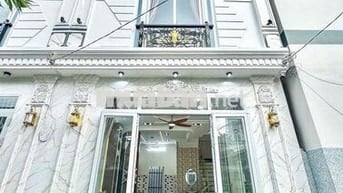 CHO THUÊ NHÀ HẺM NGUYỄN VĂN CỪ