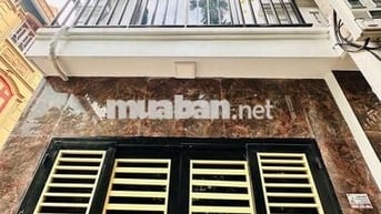 Bán Nhà Trung Kính Cầu Giấy Gần Đại Học Phương Đông 45m 5Tầng Giá 9 tỷ