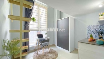 PHÒNG CÓ GÁC CỬA SỔ TRỜI CỰC XINH NGAY VĂN LANG