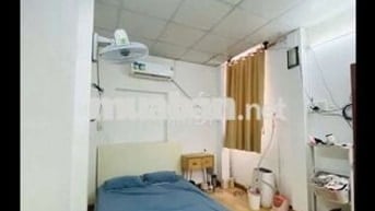 NHÀ 30M2 1 TRỆT 1 LẦU NỘI THẤT ĐẦY ĐỦ CHỈ VÔ Ở CÁCH CẦU PHÚ XUÂN 1KM