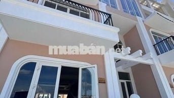 CỰc rẻ! Nhà 4Tx32m2, ôtô đỗ cửa, gần dự án Vingroup Thanh Oai