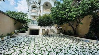 BIỆT THỰ CÓ HỒ BƠI GIỮA LÒNG THÀNH PHỐ CHỈ 33tr/tháng