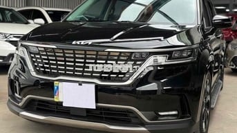 Kia Carnival 2021 2.2D Signature - 40000 km