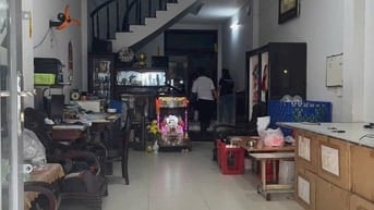 CHO THUÊ NHÀ ĐƯỜNG NGUYỄN CỬU ĐÀM : 4 x 20 M  ĐÚC 3 Tấm 