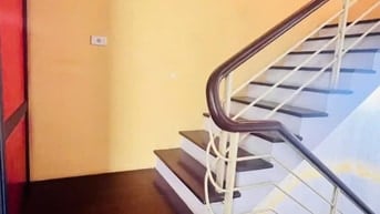 Bán nhà Trung Kính, gần phố, 56m, 5tầng, 4,5m MT, giá 22 tỷ 