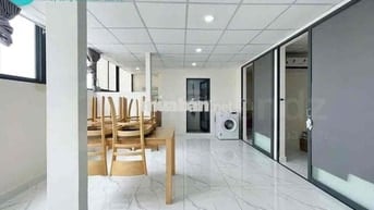 CĂN HỘ 2PN SIÊU RỘNG RÃI  - ngay HÀNG XANH - HUTECH, UEF, HỒNG BÀNG
