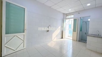 NGAY ĐẠI HỌC NGÂN HÀNG - PHÒNG TRỌ AN NINH, BẢO VỆ 24/24