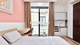 Khai trương căn hộ ban công rộng full nội thất Trần Quang Khải quận 1