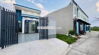Chủ đang kẹt tiền cần bán gấp căn Villa cấp bốn siêu đẹp sổ hồng riêng