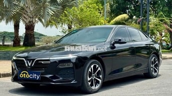 Vinfast Lux A Base 2022 - Màu đen - 2vkm