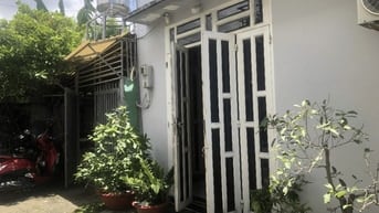 Bán nhà ~60m² có gác, 3PN, gần chợ–trường–UBND Xuân Thới Thượng 500m, 