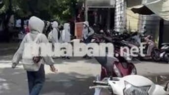 cho thuê mặt bằng đại học kinh tế