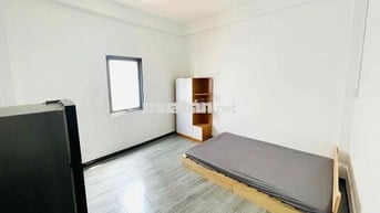 PHÒNG STUDIO CỬA SỔ FULL NỘI THẤT - NGAY LÊ VĂN SỸ
