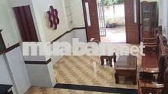 Bán nhà sổ chung gần Tân Đông Hiệp B