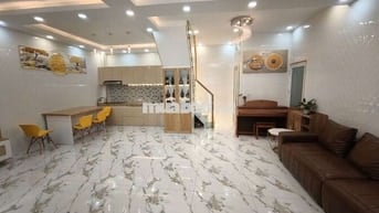 DT:46,7m2- Bán nhà mới 2Tầng ,3PN, 3WC Hẻm Xe Hơi Lê Văn Sỹ ,Giá 8,5Tỷ
