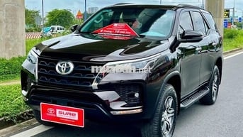 Toyota Fortuner 2021 2.4G 4x2AT - 77970 km