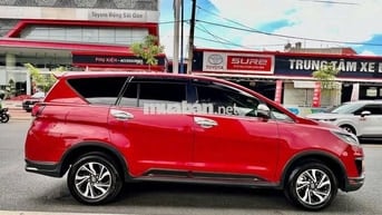 Toyota Innova 2022 Venturer 2.0 AT - 42248 km