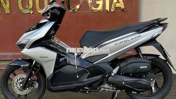 BÁN XE AIR BLADE 2019 bạc posche - MỚI KENG