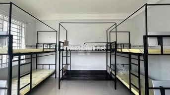 Giường Ký Túc Xá Sạch Sẽ, Thoáng Mát Gần Đại Học Thủ Dầu Một