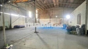 Cho thuê xưởng hơn 650m2 có cẩu trục 3T gần cầu lộc lâm,chợ thanh hoá,