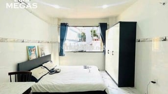 STUDIO CỬA SỔ TRỜI THOÁNG MÁT - ĐẦY ĐỦ NỘI THẤT MỚI - NẰM NGAY QUẬN 3