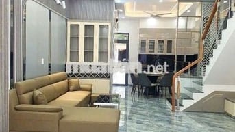 Cần sang và Cho thuê gấp nhà đang kinh doanh Homstay,đầy đủ nội thất