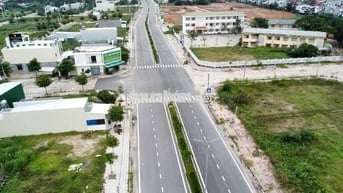 Chính chủ bán lô đất  trung tâm  Sông Vệ, đường 32m, 6x19,2m (115.5m2)