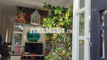 Cho thuê nhà đường Phạm Thế Hiển P7.Q8 DT.4×14 } 2 Lầu 4 Phòng 3toilet