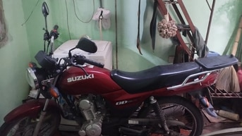 Cần bán xe tay côn đang sử dụng tốt của Suzuki 